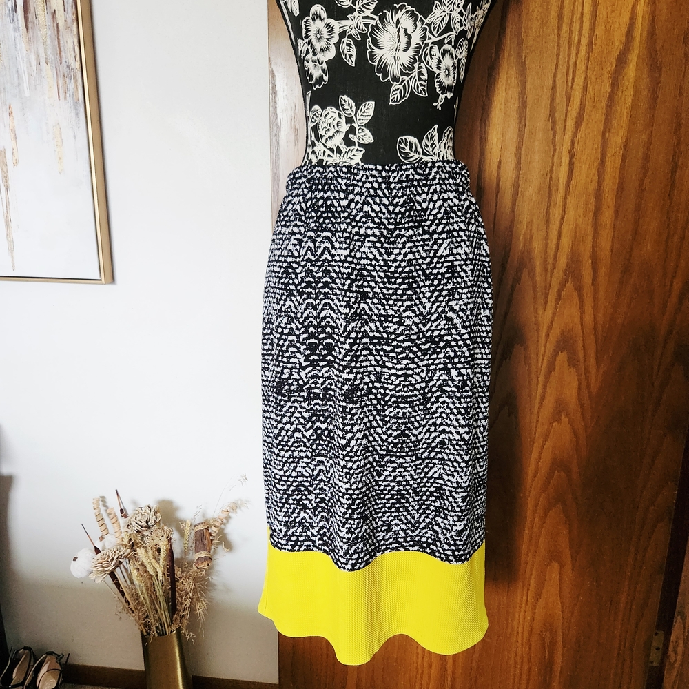 Black and Yellow Patterned Women's Skirt